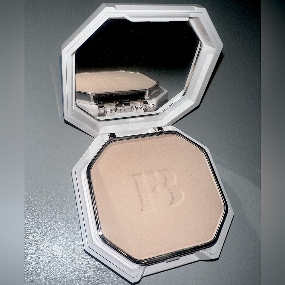 Fenty beauty Pro filt’r soft matte powder Foundation